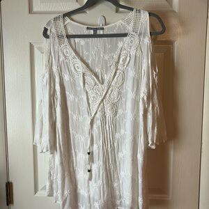 Daniel Rainn White Lace Cold Shoulder Blouse